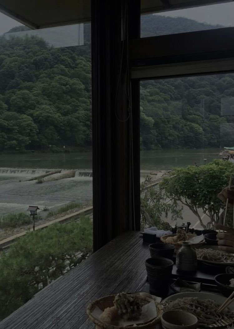 gIoomyweather's tweet photo. gloomy day. https://t.co/M1Aq4Oyrpc
