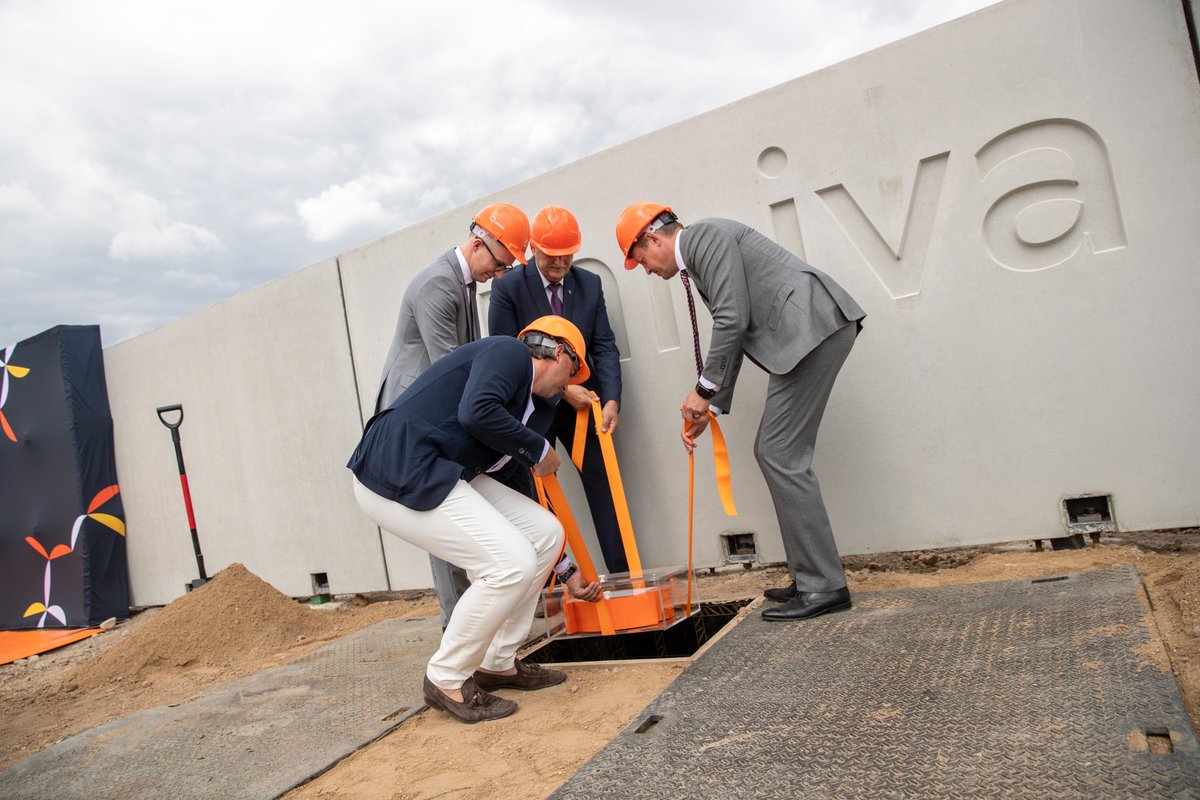 UPU_UN's tweet image. #Omniva has begun the construction of the most modern #ParcelSorting terminal in the #Baltic States. The new terminal will stand out on the market with modern #technologies & #sustainability solutions. This is the largest investment of the Omniva group: tinyurl.com/3h2yuyxt