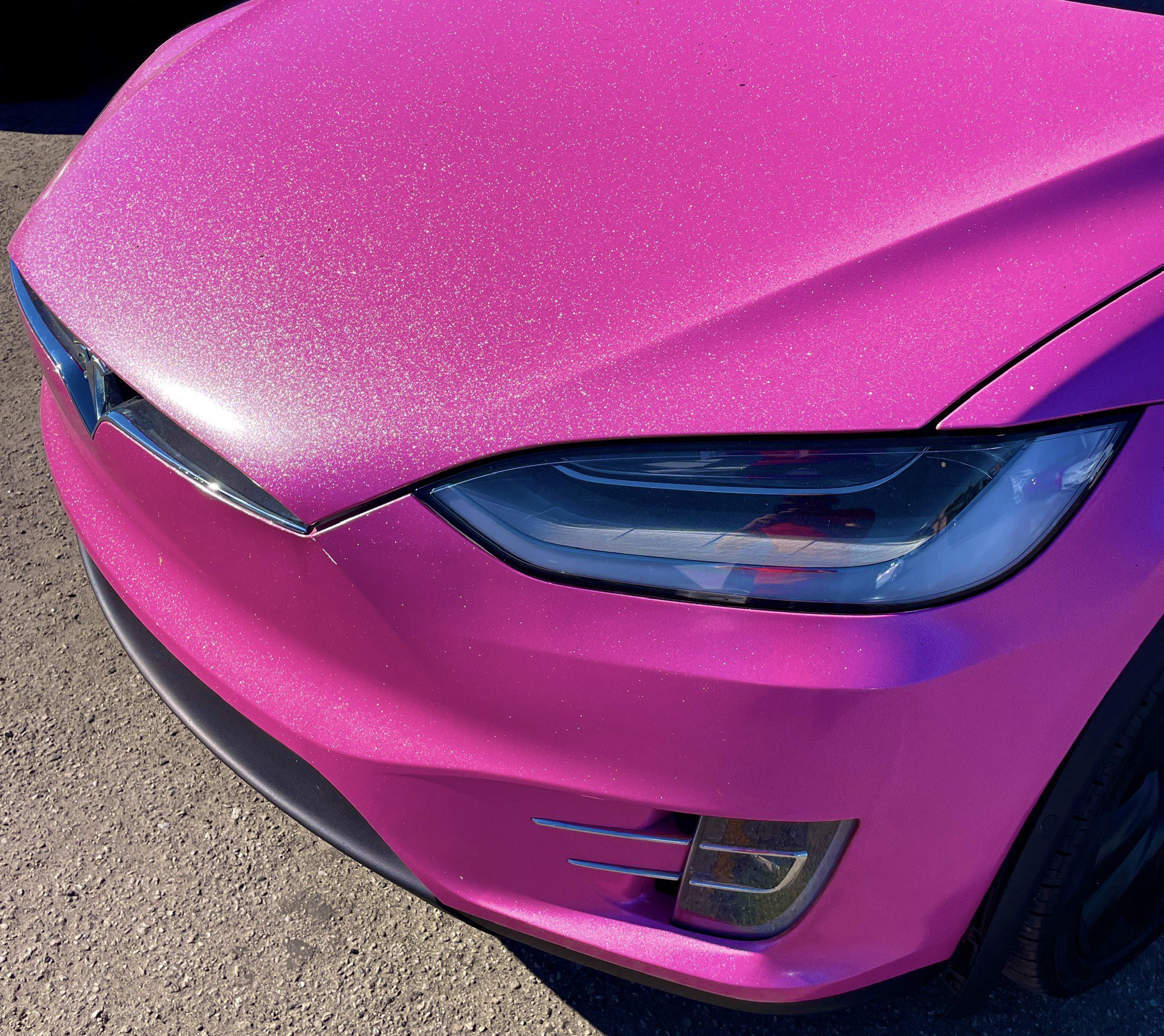 Pink tesla model x deals