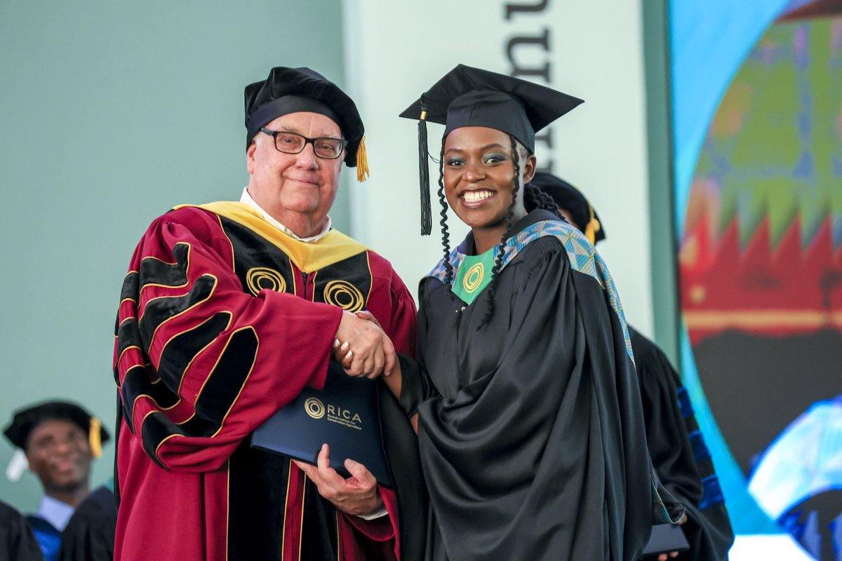 SangwaSifa's tweet photo. Today marks a remarkable milestone: my graduation day 🎓!
Proudly graduated with a Bachelor of Science in Conservation Agriculture with a specialization in Animal Production.
Cheers to this achievement!
Big congratulations to me! 🥳
1st & 2nd 📸 Credits does to @MugwizaO https://t.co/AI8gIy0omV