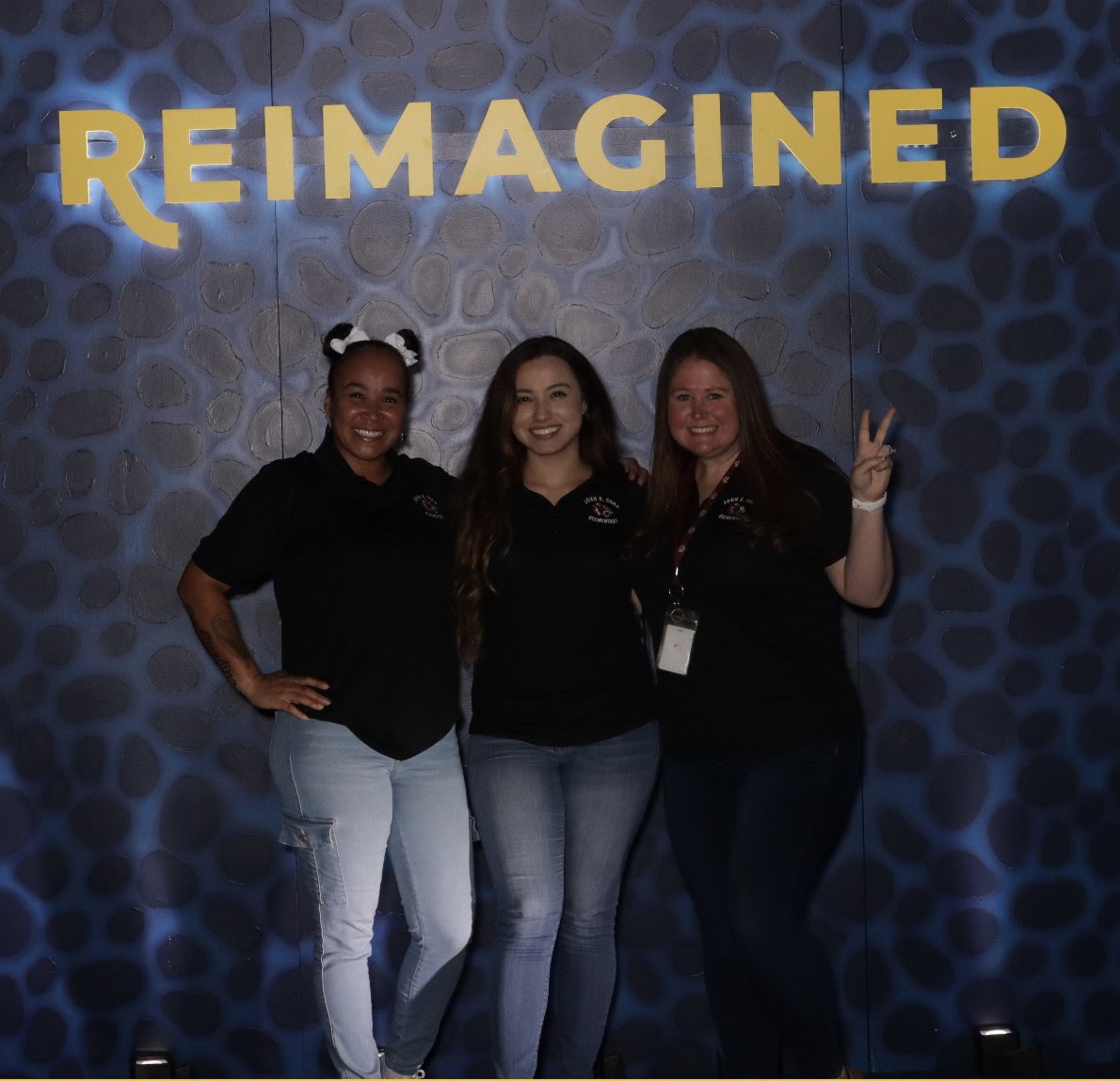 TobarKisty's tweet photo. Convocation was a success!!! @JohnRGood 
@delarosasoccer 
Our Sped Team Rocks!! https://t.co/PsSmjODHrO