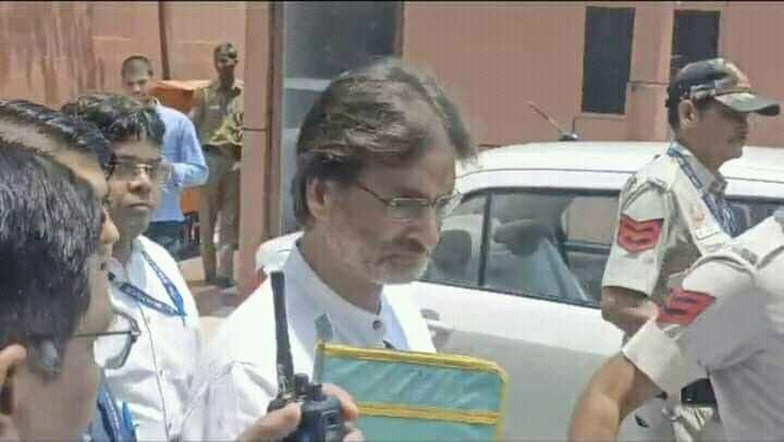 MinhasWasid's tweet photo. بھارت اور اس کے مقبوضہ علاقوں میں اقلیتوں، کمزور طبقات اور مقبوضہ آبادیوں کے خلاف مودی سرکار کی دہشت گردی پر عالمی برادری کی خاموشی خطرناک ہے۔
#SaveYasinMalik
@Official_JKA https://t.co/B9OtVbIZjI