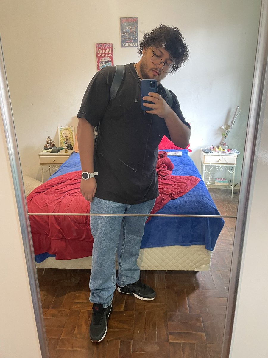 Hoje eu pude sair de casa tranquilo pois estou usando minha palheta de cores, ufa! 😮‍💨