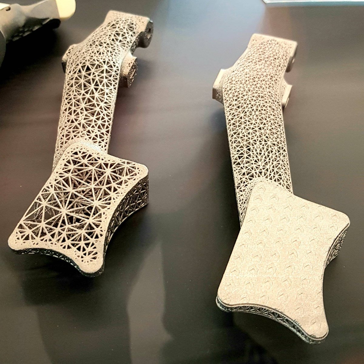 EngineeringElev's tweet image. 3D printed titanium break pedal, made for Ferrari's F1 cars. Each weighs just 30g