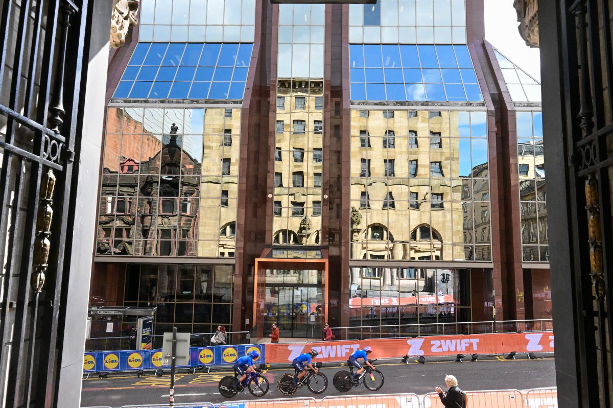 hautesavoie2027's tweet photo. Glasgow, you did it again...what a place! 🔥😍

#GlasgowScotland2023 | #PowerOfTheBike