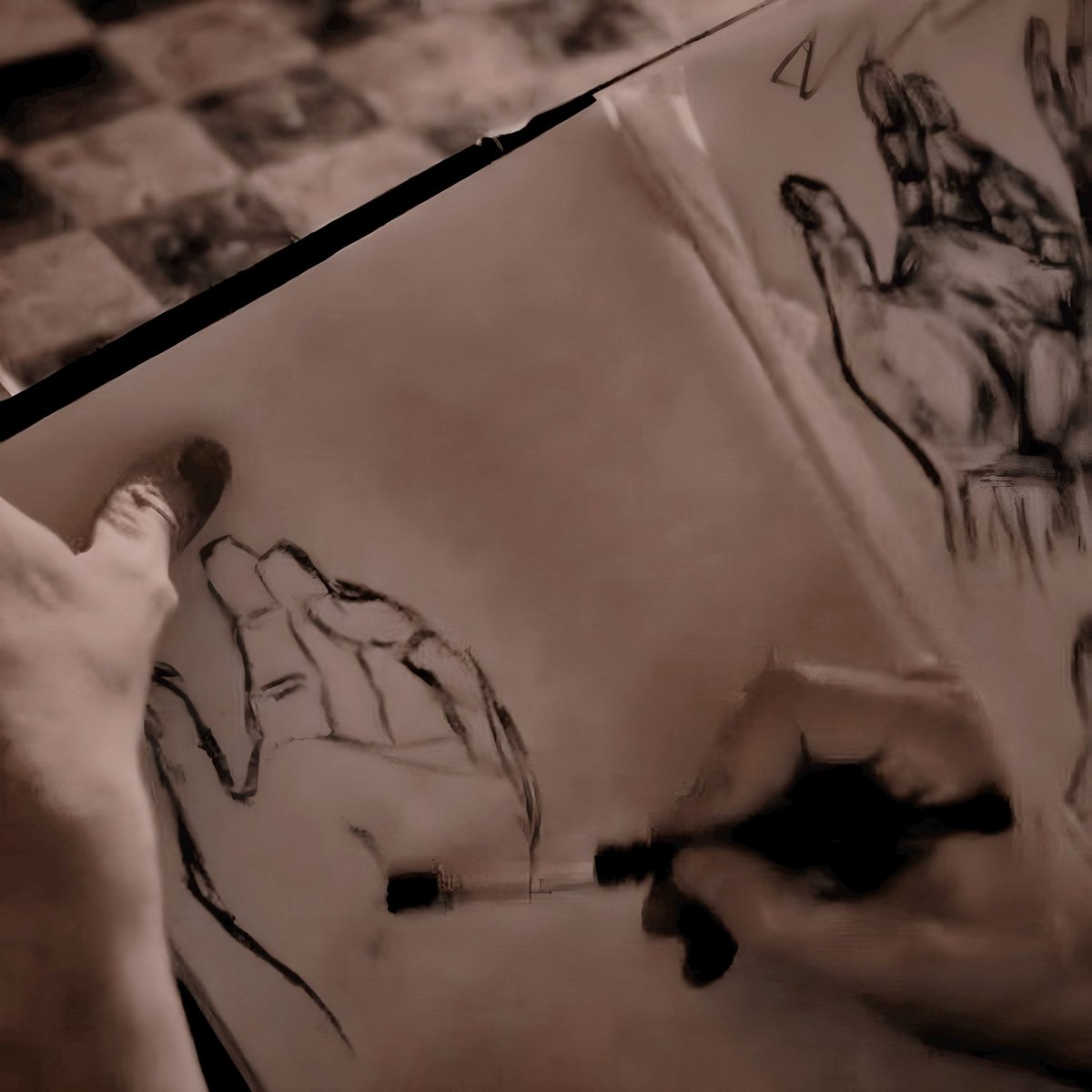 𝑳𝑨 𝑨𝑳𝑻𝑨 𝑺𝑶𝑪𝑰𝑬𝑫𝑨𝑫 𝑩𝑼𝑺𝑪𝑨 𝑨:
𝐁𝐄𝐍𝐄𝐃𝐈𝐂𝐓 𝐁𝐑𝐈𝐃𝐆𝐄𝐑𝐓𝐎𝐍

✒ Canon.
✒ OTP con quien guste canon/química.
✒ Compromiso con el personaje y actividad.
✒ Squad abierto.
✒ FC: Luke Thompson. 
#BridgertonRP 

｛↻﹠♡｝