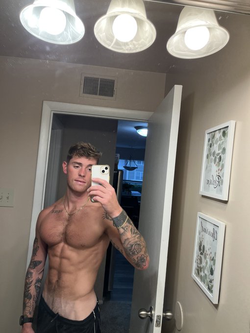 👨&zwj;🍳 https://t.co/Ld9TtfiHuP