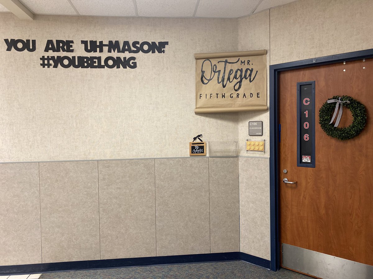 Year 9 starts tomorrow. I’m so thankful for the help, RT, &amp; encouragement that has come my way! Though I may not have gotten a 🎟️ for the <a href="/RyanBartlett/">Ryan Bartlett</a> 🚂, I’m thrilled to have someone like him supporting teachers everywhere! TY <a href="/HayesHolly2/">Hayes Holly</a> <a href="/afuturesuprhero/">Yuri Williams 🔊</a> for the blessings! 🫶🏽