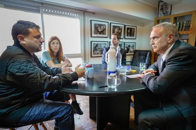 GRABOIS DIXIT: "CON DIOS Y CON EL DIABLO" "PATRIA NO COLONIA SI" Por eso sus legisladores no solo dieron Quorum, sino que votaron el acuerdo con el FMI Y MAÑANA LO VEREMOS VOTANDO A "SERGIO"
