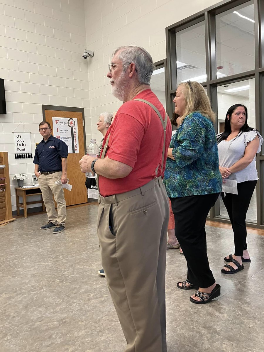 PMSdragons's tweet photo. Thank you to Fairview Baptist Church, Pleasant Valley South and Park Avenue Baptist Church for your prayers. Our teachers, staff and students appreciate your support! https://t.co/RRRqO7rpgS