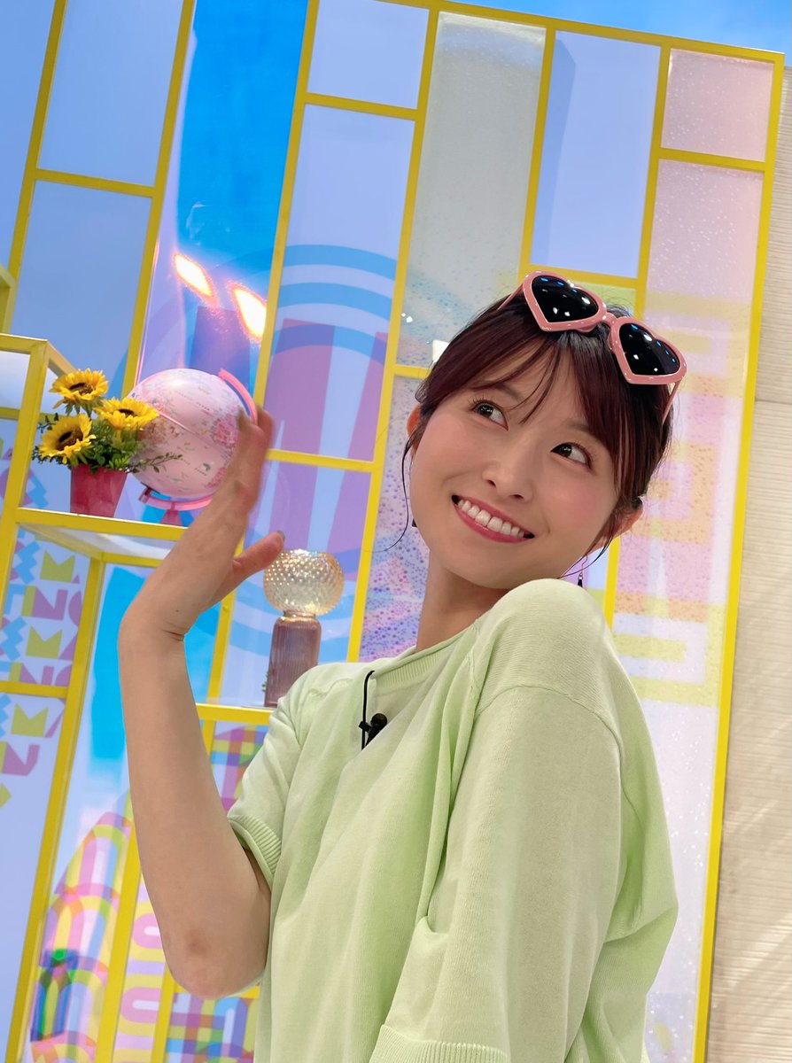ytv_ana_kojo's tweet image. 佐藤です🐟
夏ですね！
暑いのは苦手ですが、海や花火など楽しいイベントがたくさんあるので夏は好きです🌻
写真は夏に学生時代の友人達が大阪に遊びに来た際一緒にユニバに行った時のもの！
今年もいろんなところに行きたいです💪

#すまたん
#佐藤佳奈
#ユニバ