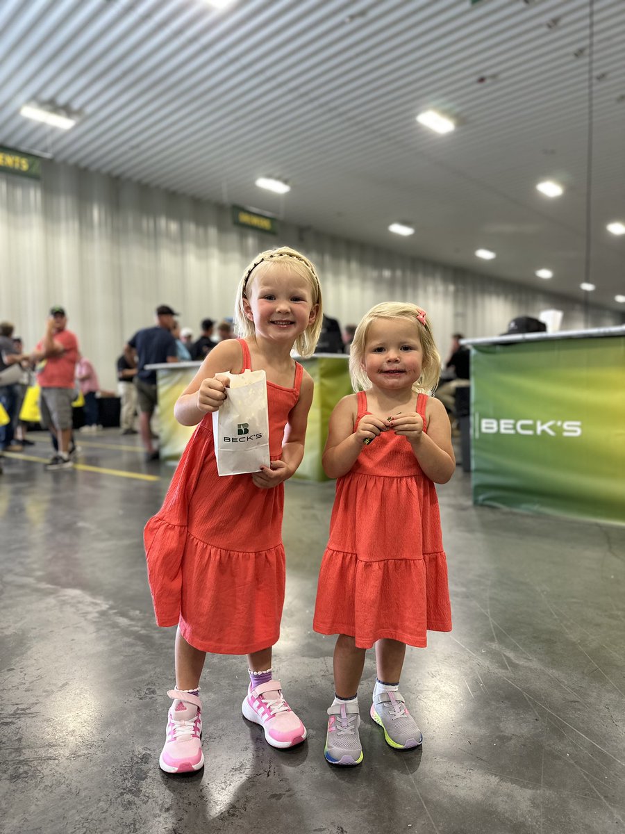 What a great day in Colfax, IA for our 2023 Iowa Field Show! 🤩🌽🌱

Thank you to everyone who spent the day with us! 💛 See you on Thursday, Central Illinois! 🎉