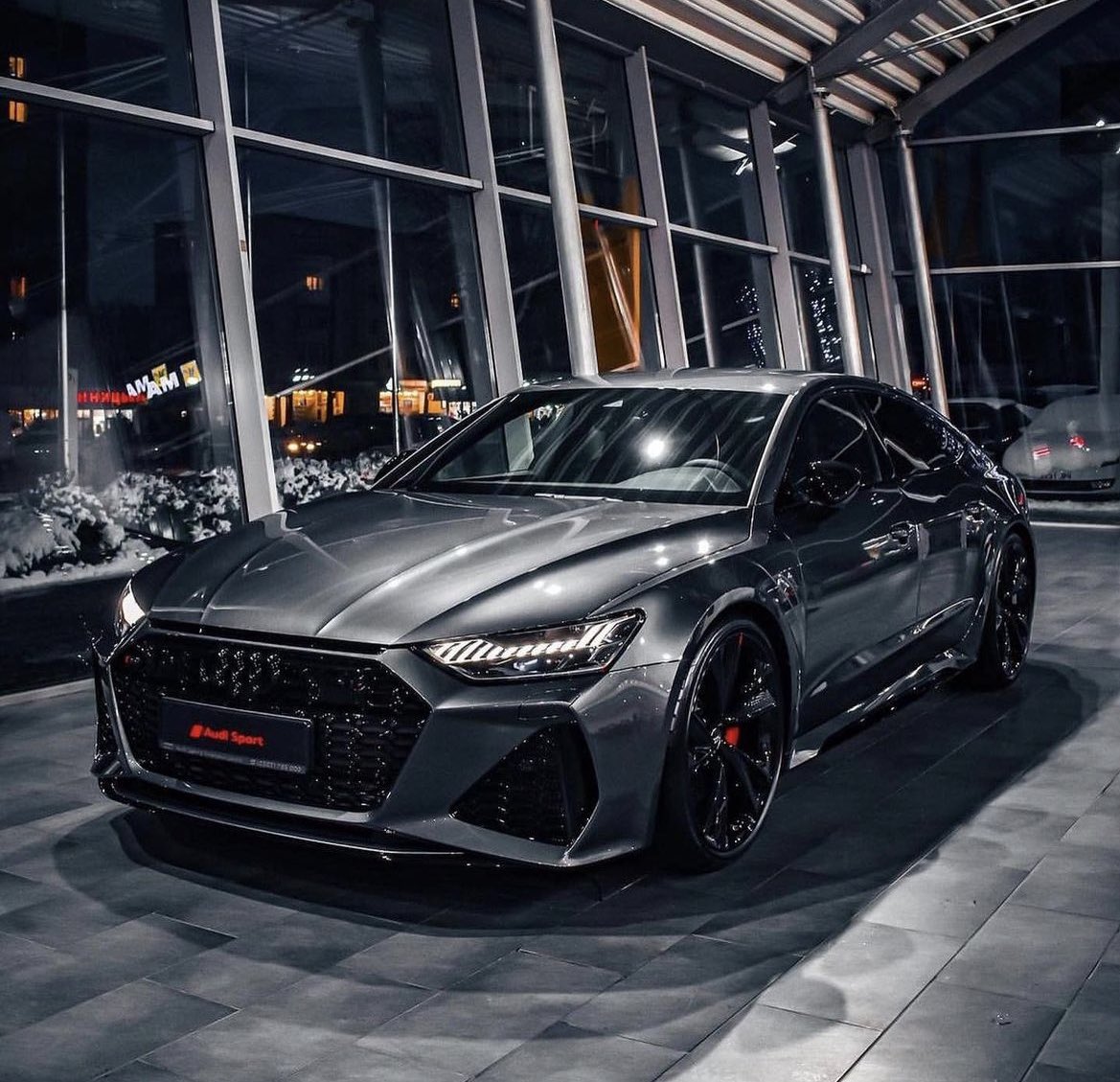 LuxuryCars365's tweet image. Audi RS7 😈
