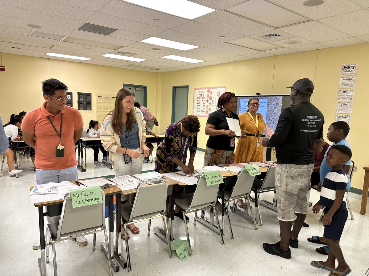 What a great turnout <a href="/GPESpbc/">Grove Park ES</a> for Meet the Teacher! So excited for what’s coming this year. Teachers are ready to go! Students are ready to return! #LetsGo <a href="/PrincipalMMitch/">Marzella Mitchell</a> <a href="/Area4SuptPBCSD/">North Region PBCSD</a> <a href="/iTeach_JGS/">Jatara Simmons</a> <a href="/Teach2Reach100/">Mrs. Henry-Ward North Region Reading Specialist</a>