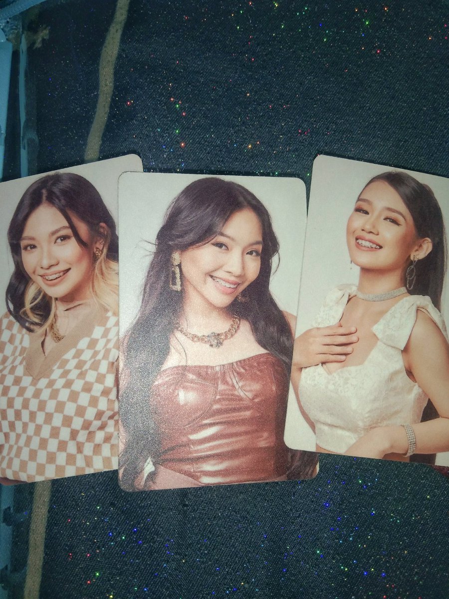 shekikiam's tweet photo. help rt ‼️
wts/lfb
parcinq pink magazine with photocards
— matte coated
— sold as set
rfs: need funds for medication
mop : gcash only.

#MNL48 | @mnl48official 
#MNL48Andi #MNL48Rianna #MNL48Jem https://t.co/Nf3LN32t7C