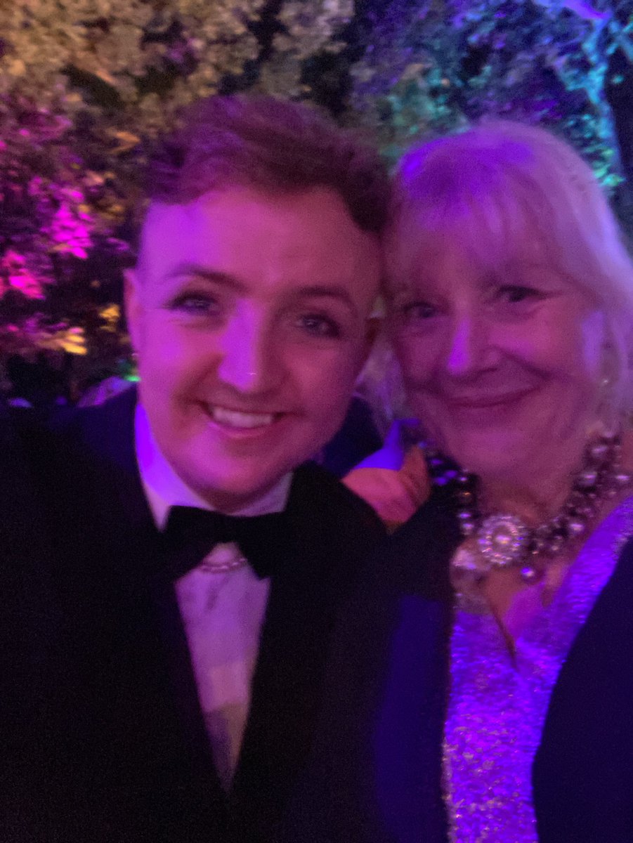 CathHumphrys's tweet photo. Wonderful night at #LaCageAuxFolles with @alexparker91 to see @Jordanleedavies (Chantal) and despite rain stopping play, loved meeting #JasonCarr #CaitlinMeek and @PGilluley - let’s keep in touch x https://t.co/kF1vWFCxDm