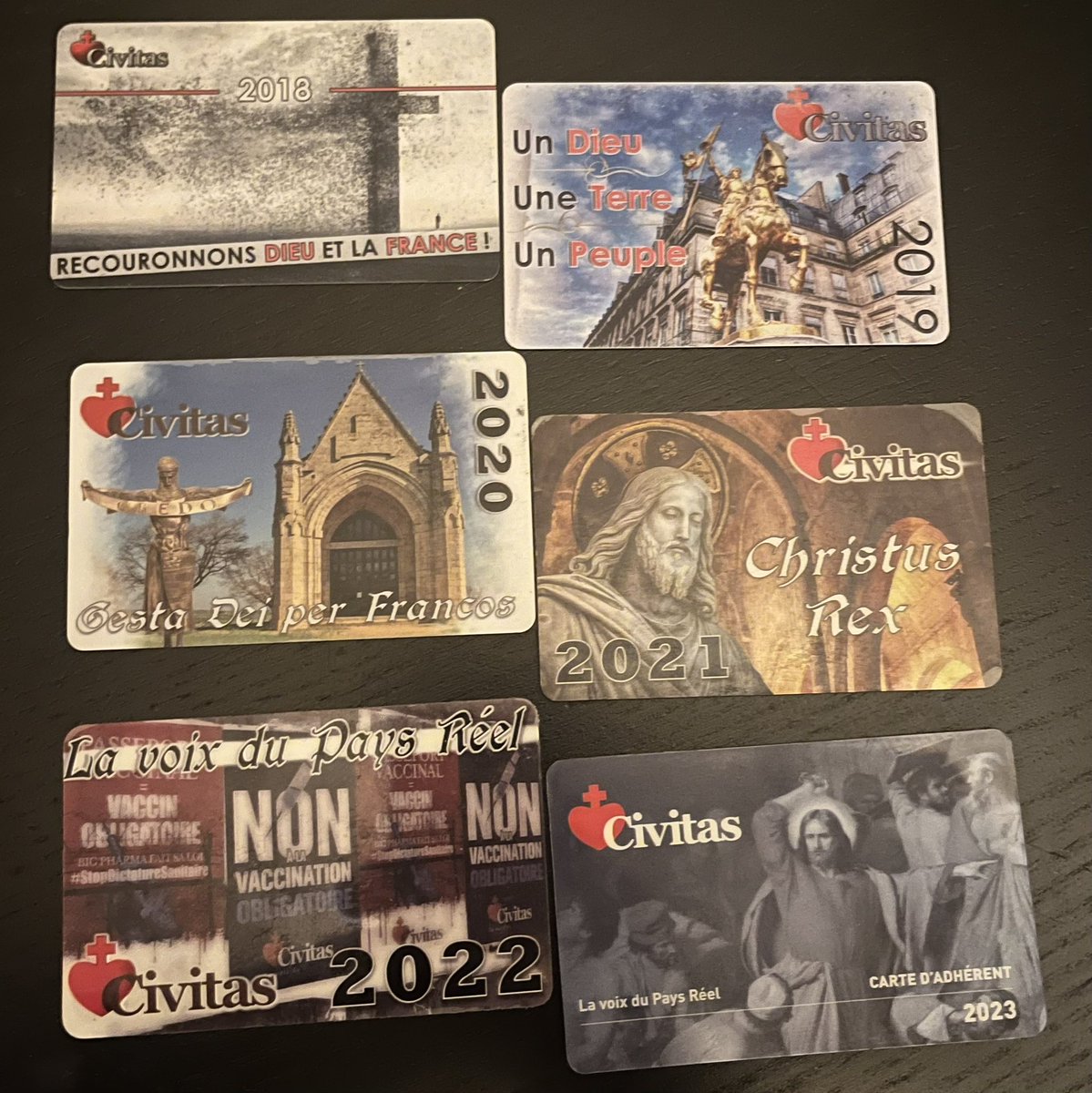 mg12gm's tweet image. ⚔️ Fiers d’être membre de @Civitas_, seul mouvement politique à défendre véritablement la France du #PaysRéel.
Faites comme moi et rejoignez ce mouvement Catholique, Nationaliste et Contre-Révolutionnaire.
civitas-institut.com
#Dieu - #Patrie - #Famille !