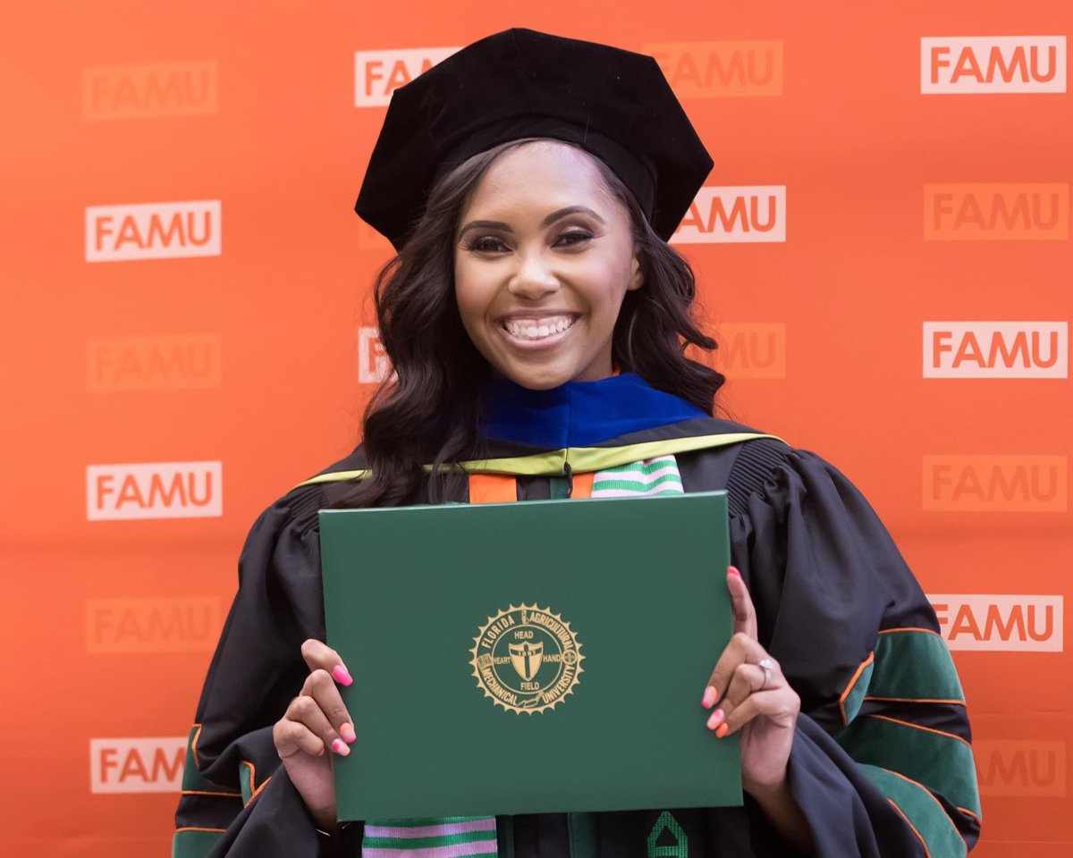 aaleah_'s tweet photo. “Now unto him that is able to keep you from falling, and to present you faultless before the presence of his glory with exceeding joy,”

Dr. Andrea Pugh-Kelley, MPH 🐍 https://t.co/F2D5ZjSnHo