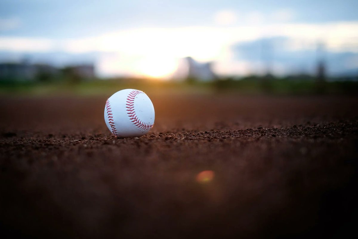 LifeSPORTS14's tweet photo. ／
#野球の日⚾️
＼

おはようございます。

野球は、世界中で愛されている人気のスポーツ。今の時期は夏の甲子園の期間中でもありますね💪

選手としてプレーするだけでなく、観戦を楽しめるという魅力が、野球にはあります。 https://t.co/9EDovZ30NT