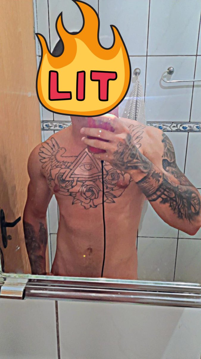 Bombadosafado's tweet photo. Tem vídeo na dm de quem der rt 

#gozada #HeteroEngañado #macho #fitness @MDebian1 @LucasMituiwa @VictorFerrazjr @kleberttf @pedraoevan https://t.co/5oPBKSwYwH