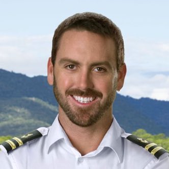 dee_vah_licious's tweet photo. Anyone seen this slimy mf lately? I bet his nickname in college was RoofyLuke. #BelowDeckDownUnder https://t.co/QA5gbqia8m