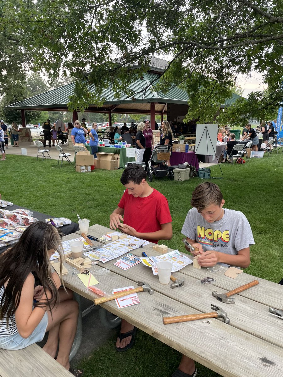 DeanBritton13's tweet photo. Baxter night to unite kids workshop https://t.co/eQaXWeXcUu