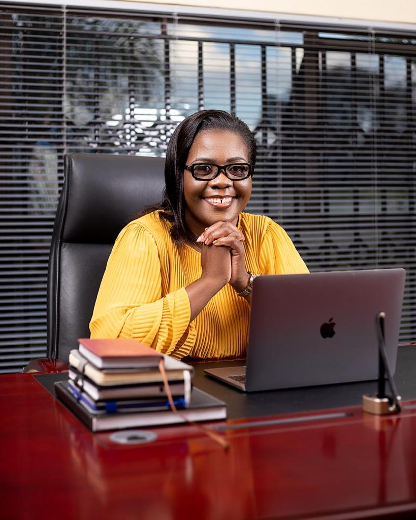 KarenyiKore's tweet photo. Good evening citizens

Allow me to clarify the speculation going on..

The alleged daughter Lynn Karenyi is not my daughter. 

Secondly Karenyi is my maiden name and all my 3 children's Last names are Kore and not Karenyi, 

 Finally, none of my Children are affiliated to ZANUPF in any way.

It is important to note that Zanu PF will stop at nothing to try and distract the citizens as we inch closer towards the August 23 2023 elections.

#AbigWinForEveryone
#ZimbabweForEveryone
#NgaapindeHakeMukomana!