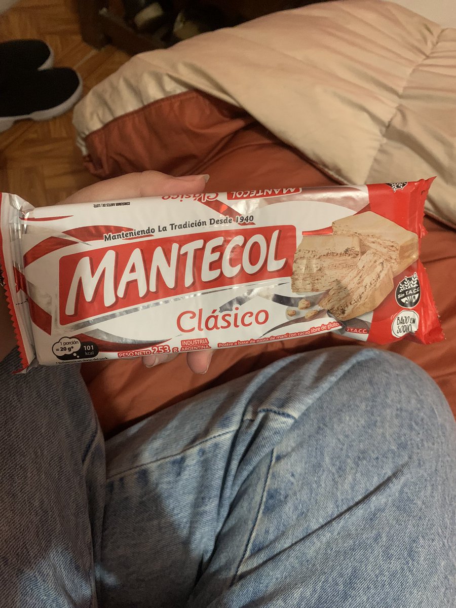 no entiendo como hay gente que te odia, si yo t amo😍