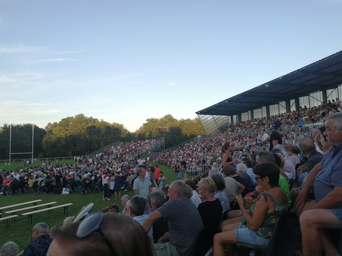 SmXfr's tweet image. 🎶 #Nadau #Seignanx