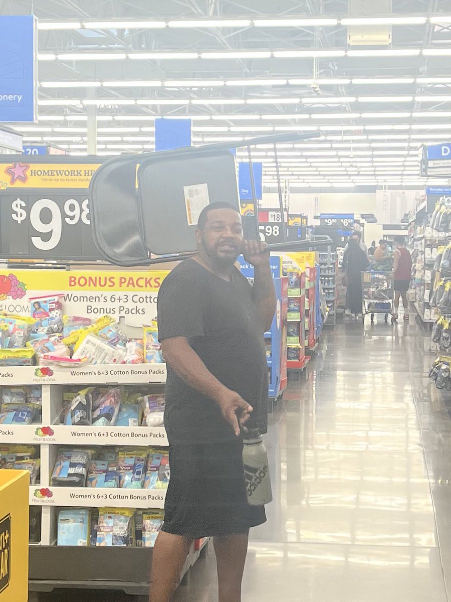 80suburbia's tweet photo. He said "let me know if you need me" and I fell all the way out!!!!!! #VAStandUp #riverboatbrawl  #Alabamaboatbrawl https://t.co/AuWNpfCgjv