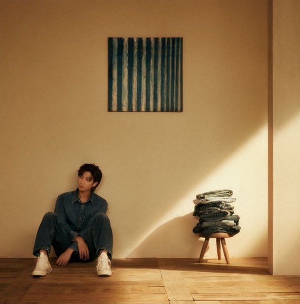 Nammie_rkivefan's tweet photo. Un homenaje al mejor álbum de la historia y a la hermosa portada INDIGO ✨
¿ QUIÉN SE UNE?
#CONGRATULATIONRM
#Indigo #RM #Namjoon #portadaindigo #방탄소년단RM #김남준 #Namjoon #RM https://t.co/piMyuXZnnS