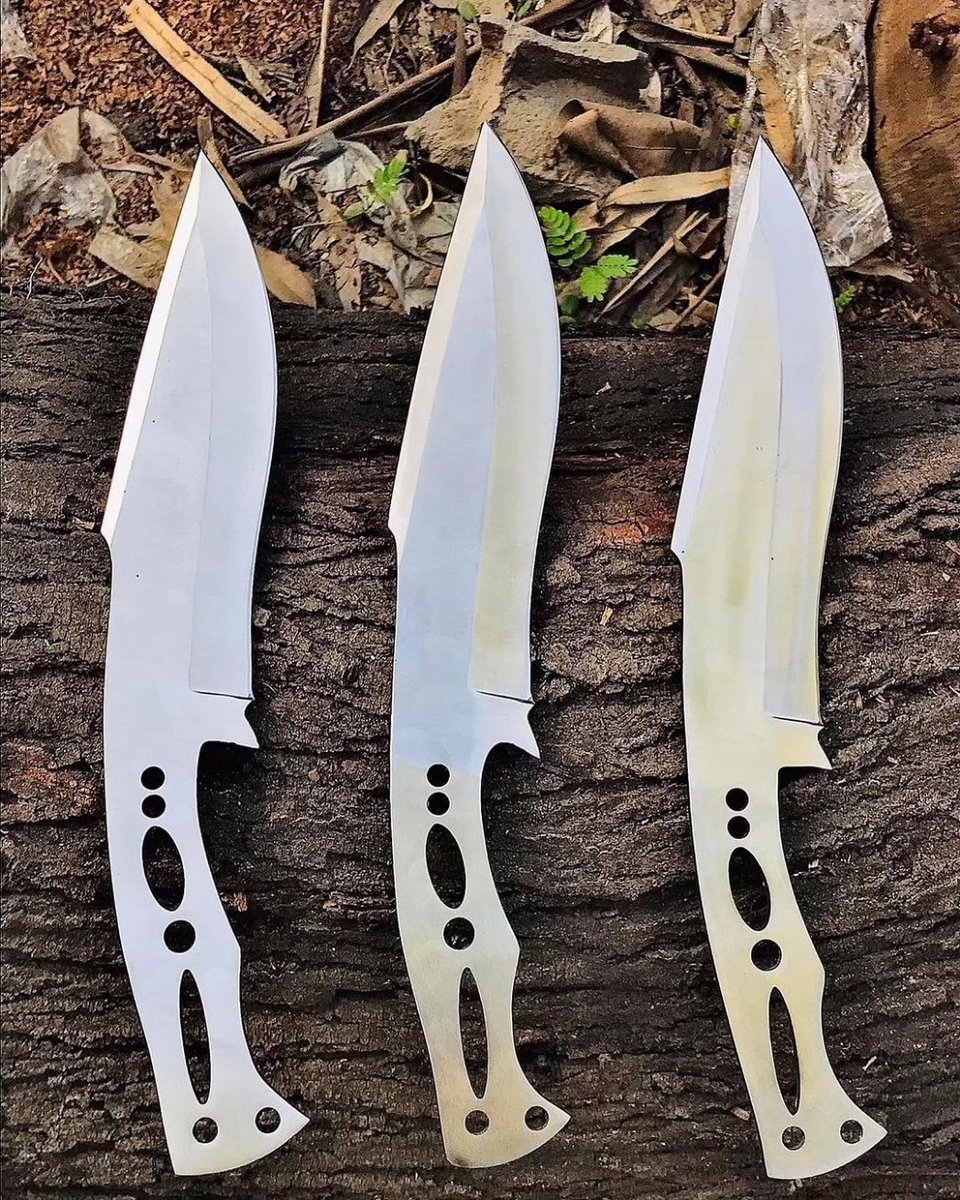 dragon_knives01's tweet photo. Hand Forged D2 Steel throwing &amp; hurting knives for sale ❤️

#target #knifeskills #throwing #knifeworld #knifethrowingcommunity #knifecollection #knifefanatics #knifes #knifeplay #hatchet #knifecomunity #knifelover #axethrowingleague #knifesales #knifesharpening #throwingknifelife https://t.co/gh7RaRjVfM