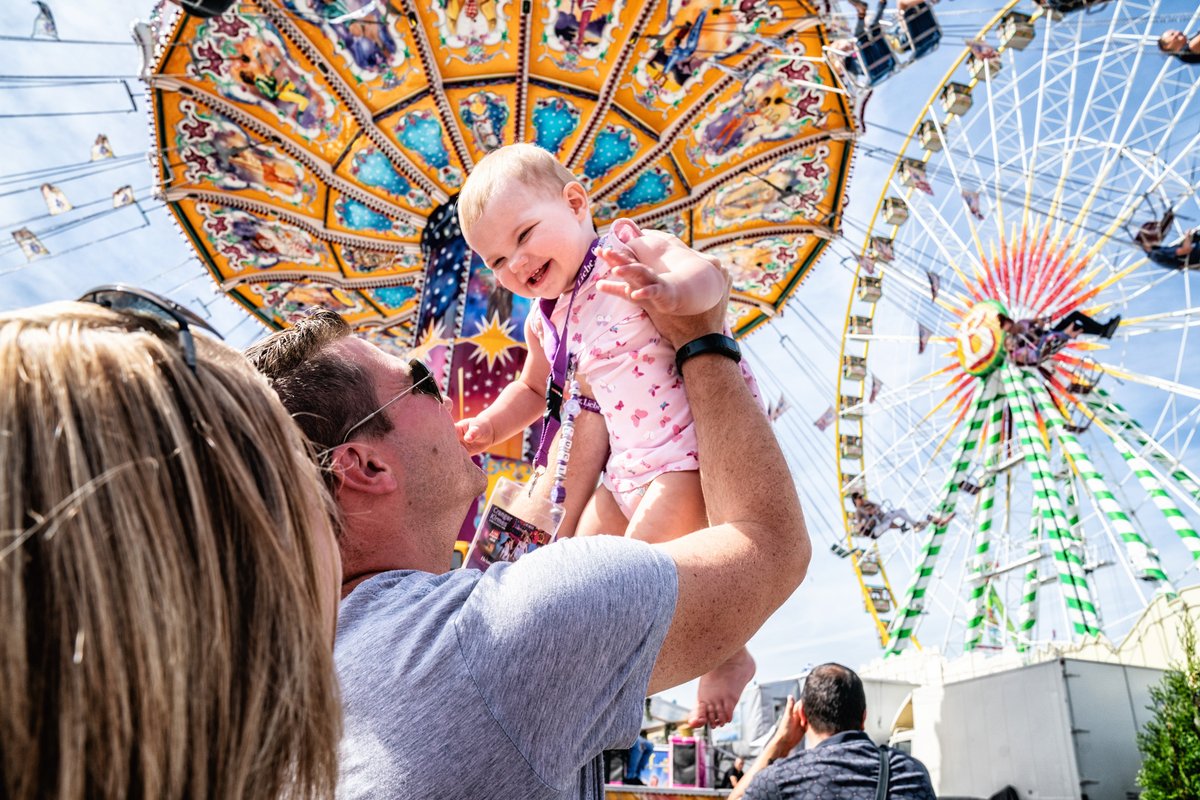 CrangeOffiziell's tweet photo. Familienkirmes Crange reduziert am Familientag die Preise. Am Mittwoch, 9. August, wird der Besuch auf dem Rummelplatz etwas preisgünstiger Mehr dazu: ➡️ https://t.co/SziNHf8eM4
#CrangerKirmes #Crange2023 (Foto: Isabel Diekmann) https://t.co/9UIP6tBpCs