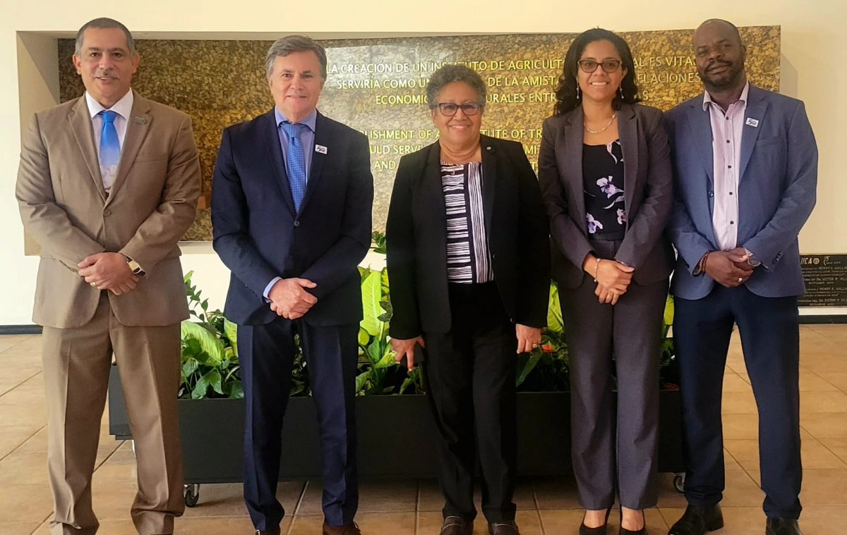 CARICOMorg's tweet photo. On Monday,Dr Carla Barnett, #CARICOM SG met officials at IICA 🇨🇷. CARICOM &amp; IICA have a rich history of cooperation in agricultural development. 

An Agreement to support the efforts of Member States to achieve balanced social and economic development in agriculture was signed. https://t.co/2PaZJF2hp3