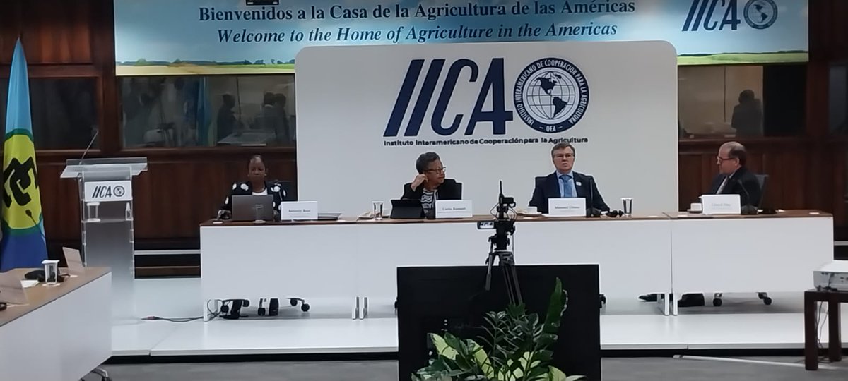 CARICOMorg's tweet photo. On Monday,Dr Carla Barnett, #CARICOM SG met officials at IICA 🇨🇷. CARICOM &amp; IICA have a rich history of cooperation in agricultural development. 

An Agreement to support the efforts of Member States to achieve balanced social and economic development in agriculture was signed. https://t.co/2PaZJF2hp3
