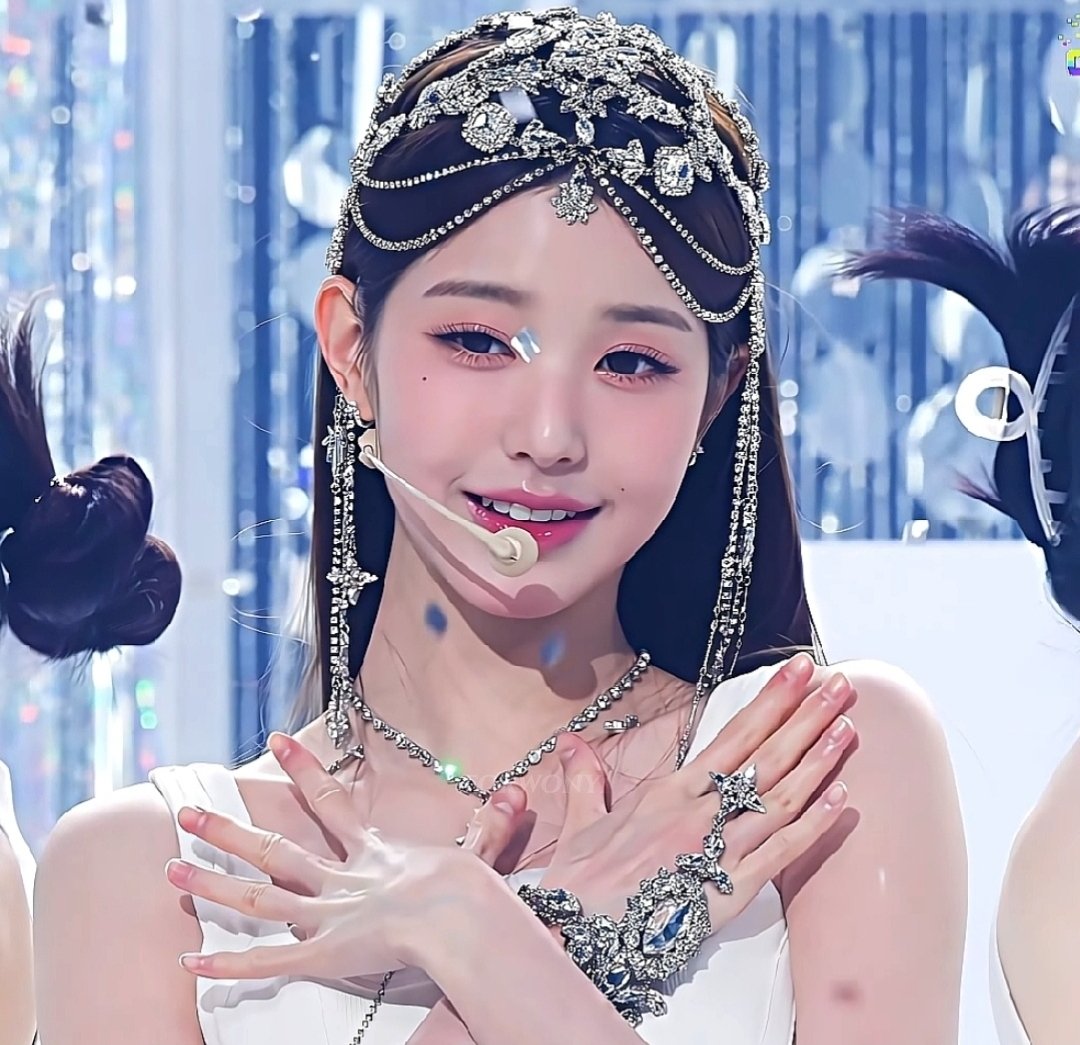 forwony1's tweet photo. 원영이 및 4K 품질 #장원영 #jangwonyoung #원영 #장원영 #팬캠 #4KUltraHD #4k #ive #IVE #DIVE https://t.co/PfL07WDzNd
