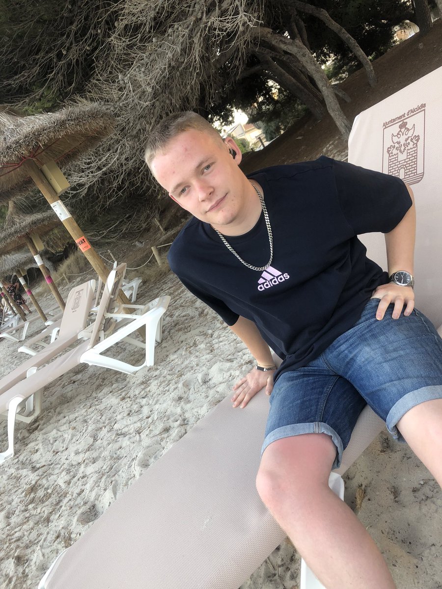 __ParmaViolet's tweet photo. Holiday with my boy, just the two of us. After last year he deserves it as much as me.  Watching his Mum fight #cancer cannot have been easy. #lifeaftercancer https://t.co/RLsZ8ZTIRs