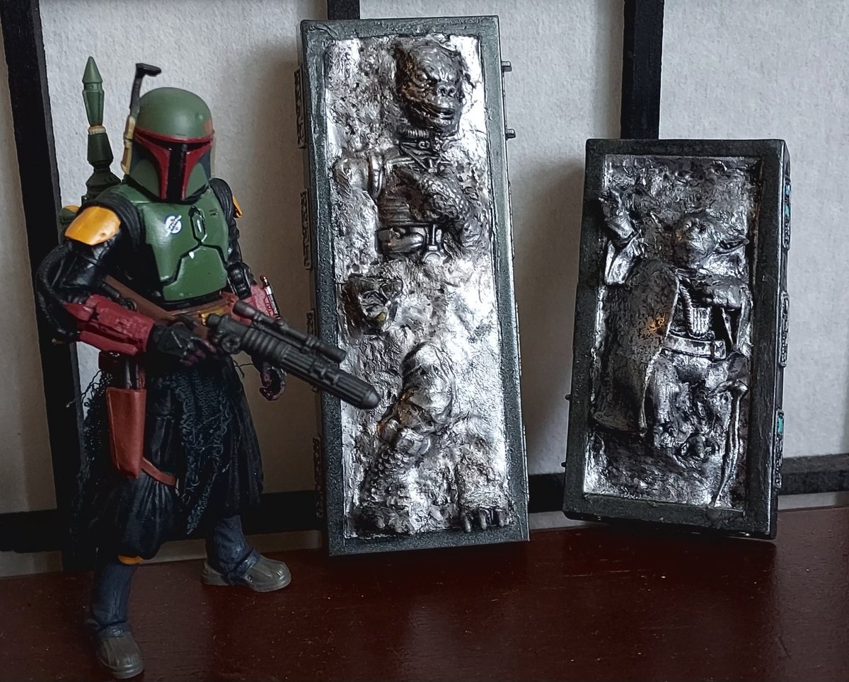 BenMund's tweet photo. @yak_face Your small carbonite package is ready to go. Just need a shipping address. https://t.co/uBLnbd9iDg