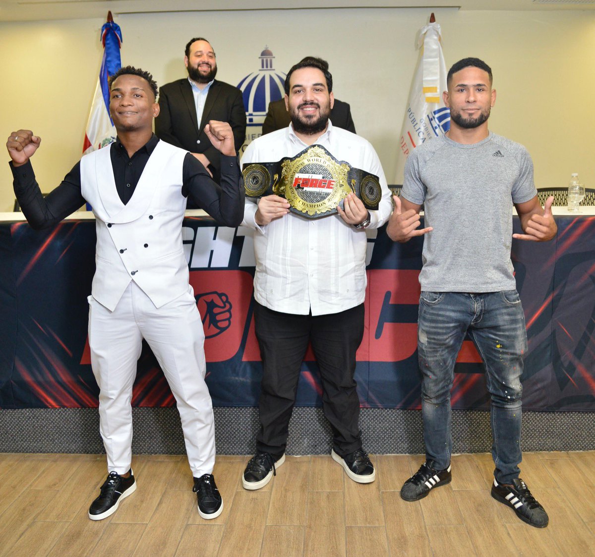 miderec_rd's tweet photo. Con el respaldo del Ministerio de Deportes, la promotora dominicana de combates de artes marciales mixtas (MMA) @fightingforcerd, anunció la celebración de su décima segunda cartelera profesional, con más de 10 peleas, incluida tres por títulos nacionales e internacionales.
 
 Rodolfo Dauhajre, presidente de @fightingforcerd , expuso que el evento ha sido programado para el sábado 2 de septiembre próximo en el Pabellón de Esgrima del Centro Olímpico Juan Pablo Duarte.

Amplía más en ⬇️

🔗 https://t.co/jBx0g604Lv