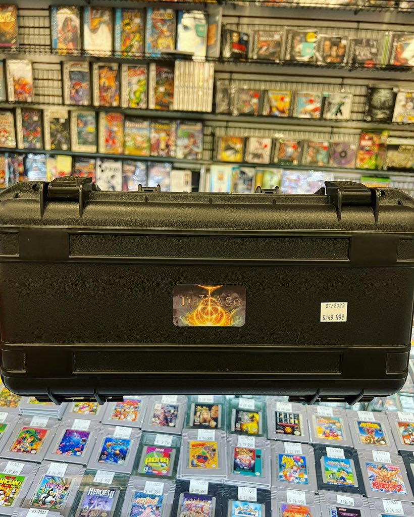 RetroReplaymd's tweet photo. As fast as we got this in it just left the store! We constantly buy, sell, and trade items here! #steam #steamdeck #videogames #handheldgaming #handhelds #gamer #gamestore #gaming #games #devaso #retroreplaybelair #maryland #shoplocal #buyselltrade https://t.co/sBhwgBo9NU