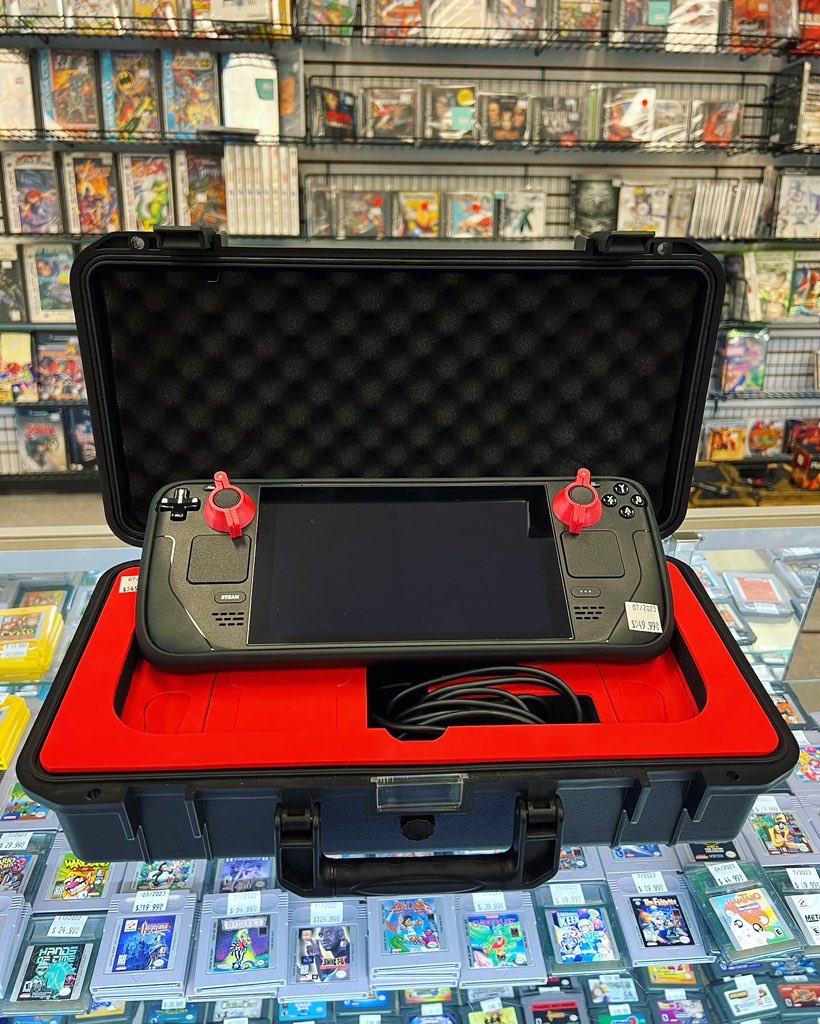 RetroReplaymd's tweet photo. As fast as we got this in it just left the store! We constantly buy, sell, and trade items here! #steam #steamdeck #videogames #handheldgaming #handhelds #gamer #gamestore #gaming #games #devaso #retroreplaybelair #maryland #shoplocal #buyselltrade https://t.co/sBhwgBo9NU