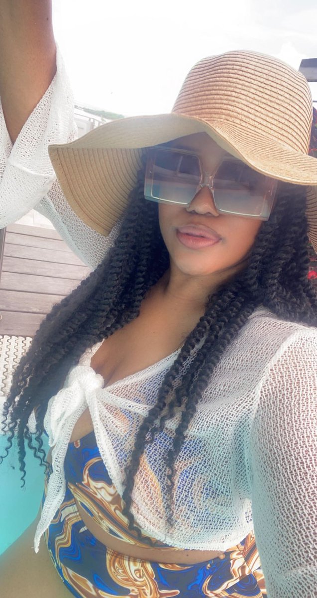BlowTheWhittle's tweet photo. Outside of the lab I love traveling, occasionally a nice turn up & day party, playing the sims, collecting sneakers, & martial arts
#UniqueInChem
#BlackInChem
#BlackInChemWeek2023 https://t.co/Wjdfxa6j0B