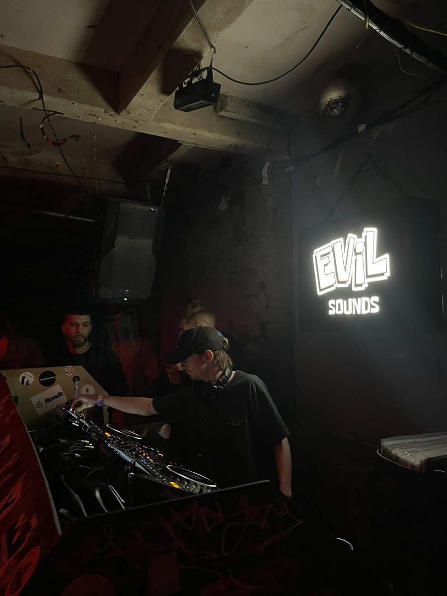 Evil Sounds tweet media