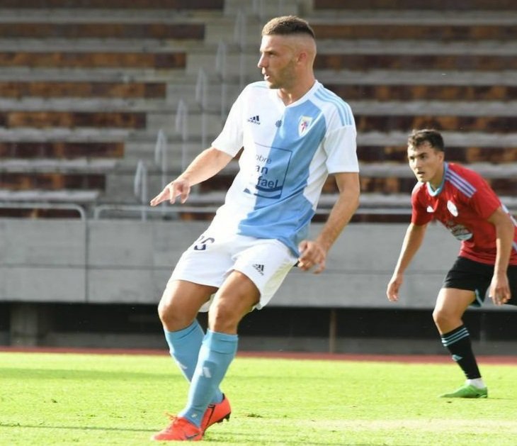 InfutbolGalicia (@infutbolgalicia) on Twitter photo 🤔Pues no parece que <a href="/PepCaball/">PepCaballé</a> estuviera 1 año sin jugar. Menudo nivel del catalan🔥.#ComposCelta #Pretemporada2324 <a href="/SD_Compostela/">S.D. Compostela</a> <a href="/RCCelta/">RC Celta</a> 🤔Pues no parece que <a href="/PepCaball/">PepCaballé</a> estuviera 1 año sin jugar. Menudo nivel del catalan🔥.#ComposCelta #Pretemporada2324 <a href="/SD_Compostela/">S.D. Compostela</a> <a href="/RCCelta/">RC Celta</a>