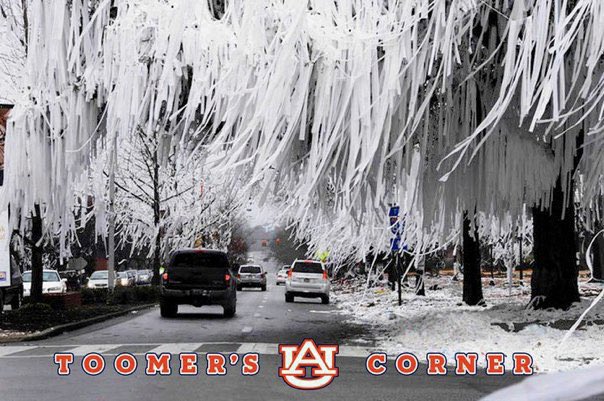 mobileauclub's tweet photo. It’s official! #toomerscorner is open and ready for full rolling! Family- you know what to do. #WarEagle BYOTP https://t.co/1L5DtWTkhQ