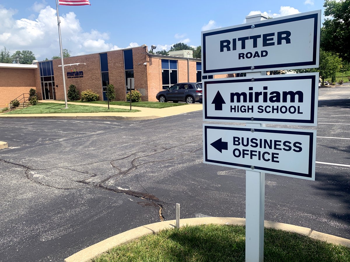 If you've visited Miriam's Olivette Campus recently, you may have noticed a few changes.

We're in love with these new signs by <a href="/pirossigns/">Piros Signs</a> ! They give the campus a nice little revamp just in time for a new school year.