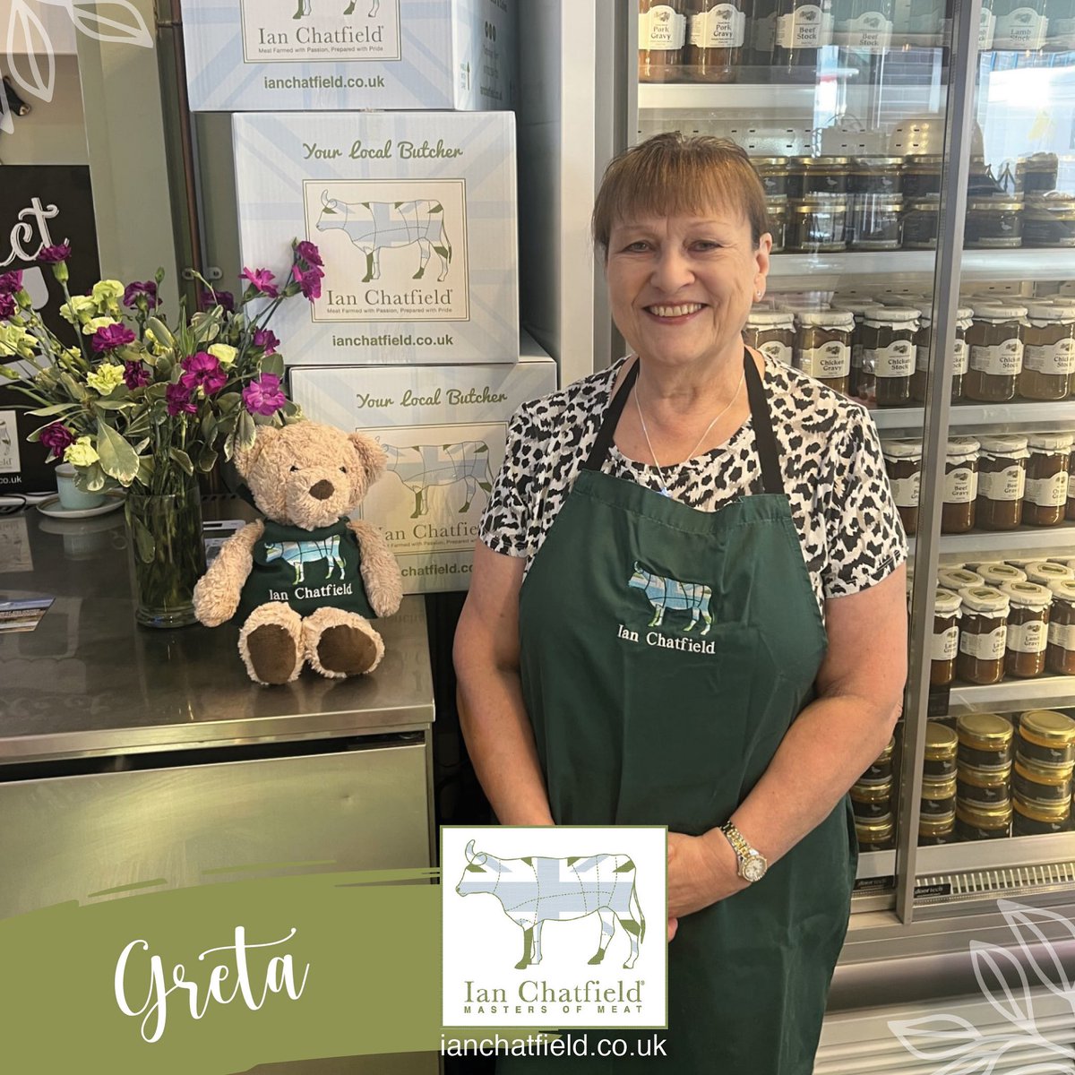 IanChatfield's tweet photo. Meet the Masters: Greta. Her favourite meal is a pork roast with all the trimmings! 😋 She has a passion for baking cakes, knitting and spending time with her grandchildren.👩‍🍳🧵

#masterbutcher #butcher #butchery #knifeskills #craftbutchery #artisanbutcher #meethebutcher #meethemasters #ianchatfield #mastersofmeat #tonbridge
