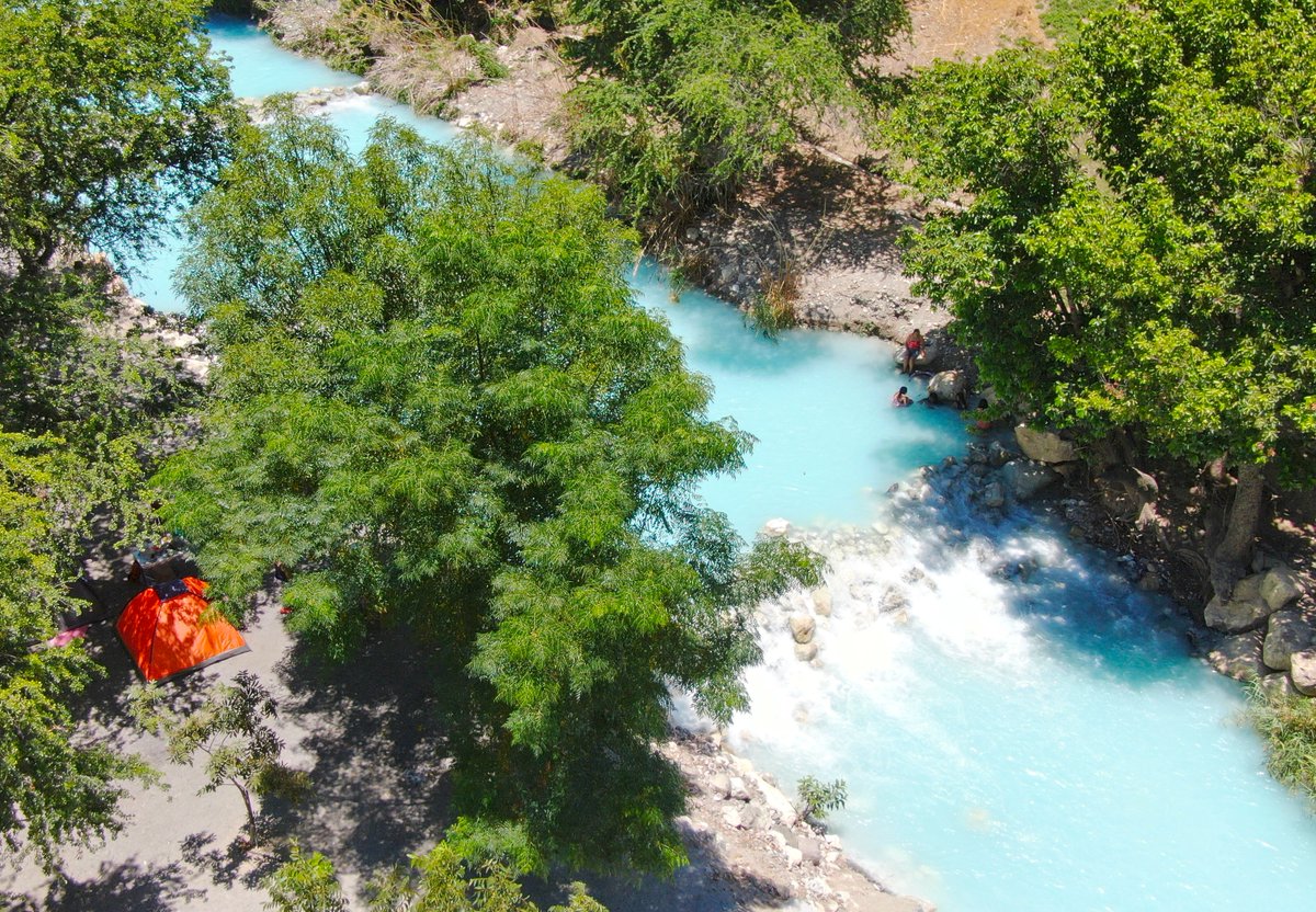 GTolantongo's tweet photo. ¡❤️Si desearías estar aquí! 🏕️🌊🏊🏞🤩😌
#rio #azulturquesa #camping

#GrutasTolantongo #UnOasisASuAlcance https://t.co/vz1qnsZGDn