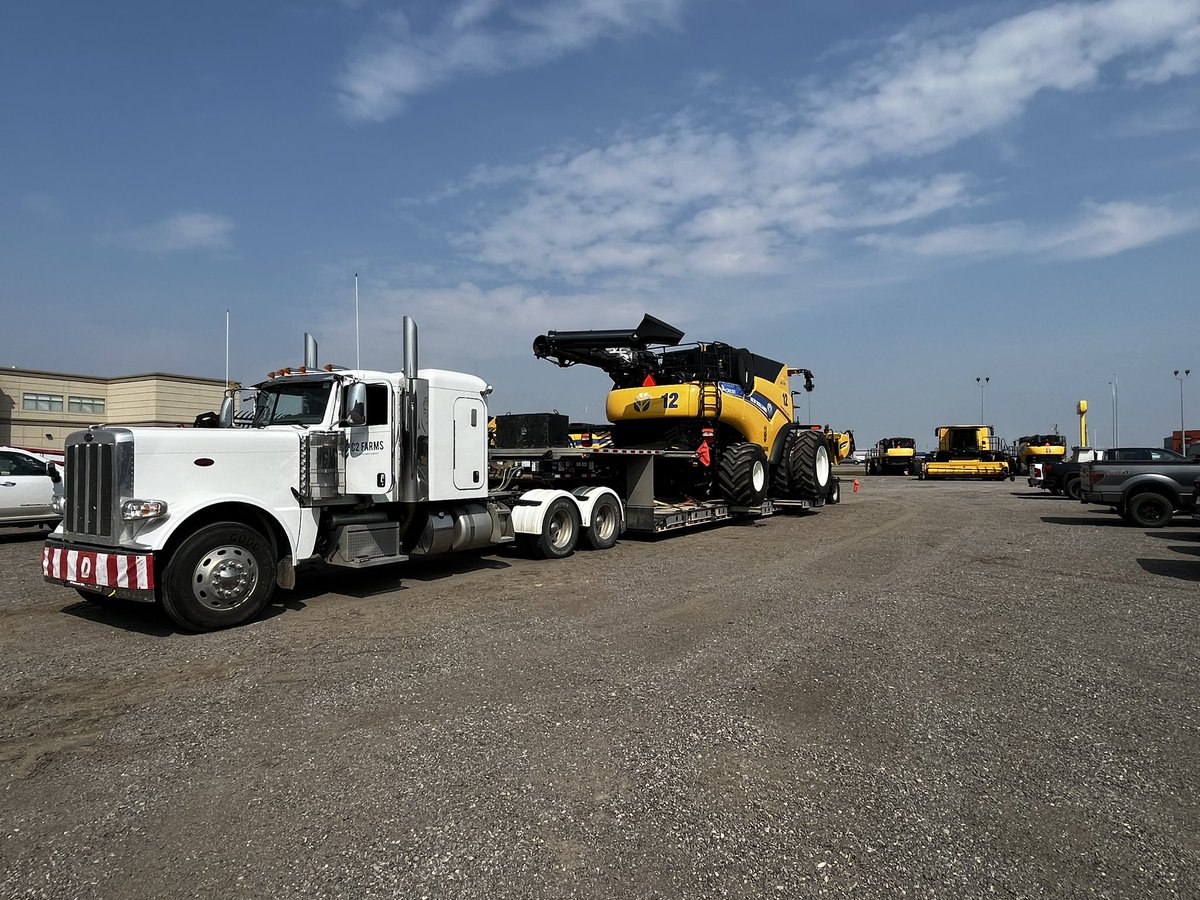 #12 Alberta bound to get going on some yellow peas. Thankful for our drivers and dad in the pilot truck! #harvest23