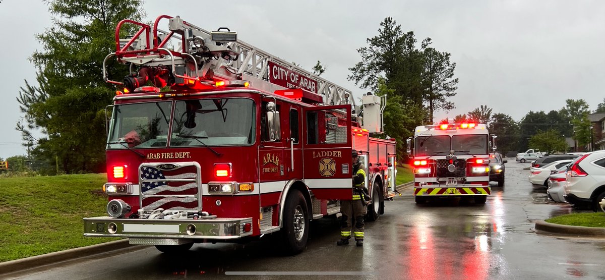 arabfire's tweet photo. Ladder 1, Engine 2, Car 10 https://t.co/P9PdvrrbDH